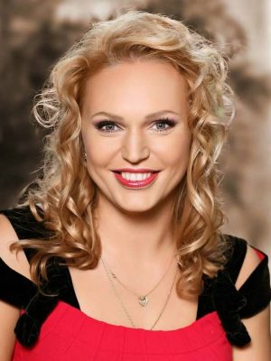 Alla Dovlatova Height, Weight, Birthday, Hair Color, Eye Color