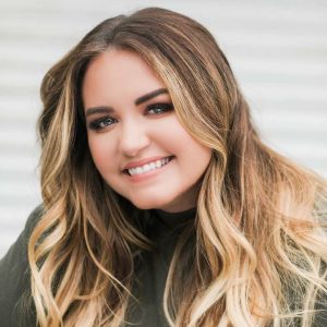 Anna Todd Height, Weight, Birthday, Hair Color, Eye Color