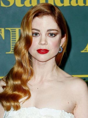 Charlotte Hope Height, Weight, Birthday, Hair Color, Eye Color