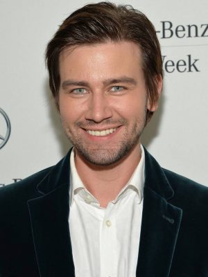 Torrance Coombs Height, Weight, Birthday, Hair Color, Eye Color