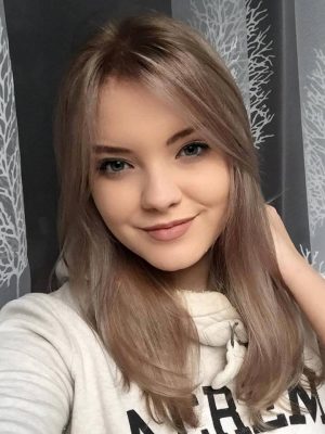 Maria Dunaevskaya Height, Weight, Birthday, Hair Color, Eye Color