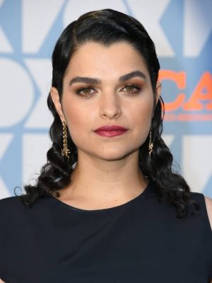 Eve Harlow Height, Weight, Birthday, Hair Color, Eye Color