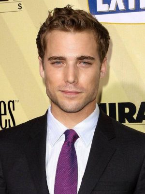 Dustin Milligan Height, Weight, Birthday, Hair Color, Eye Color