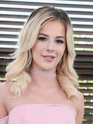 Bella Rose Height, Weight, Birthday, Hair Color, Eye Color