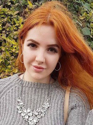 Scarlett Jones Výška, Váha, Datum narození, Barva vlasů, Barva očí