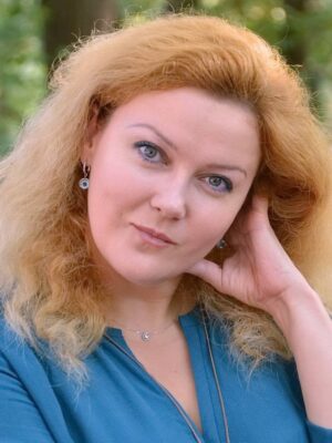 Lesya Samaeva