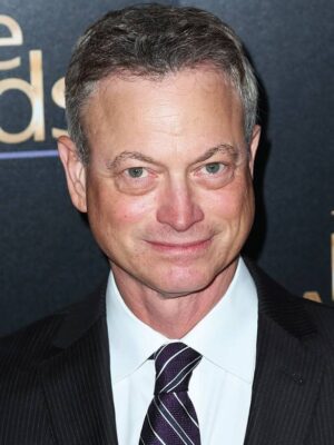 Gary Sinise Height, Weight, Birthday, Hair Color, Eye Color