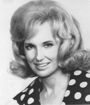 Tammy Wynette Height, Weight, Birthday, Hair Color, Eye Color