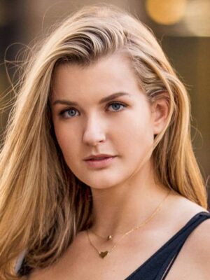 Mia Milano Height, Weight, Birthday, Hair Color, Eye Color