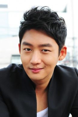 Lee Tae Sung Height, Weight, Birthday, Hair Color, Eye Color