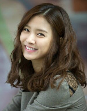Kim So Eun Lengte, Gewicht, Geboortedatum, Haarkleur, Oogkleur