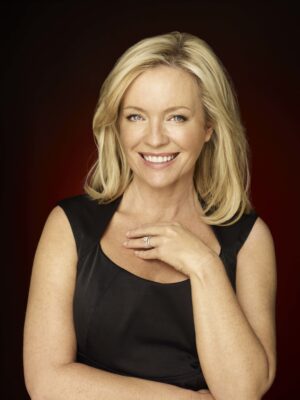 Rebecca Gibney Height, Weight, Birthday, Hair Color, Eye Color