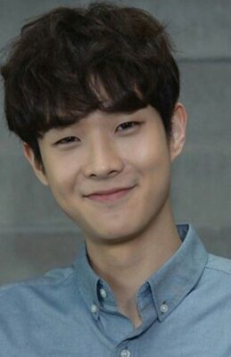 Choi Woo Shik Height, Weight, Birthday, Hair Color, Eye Color